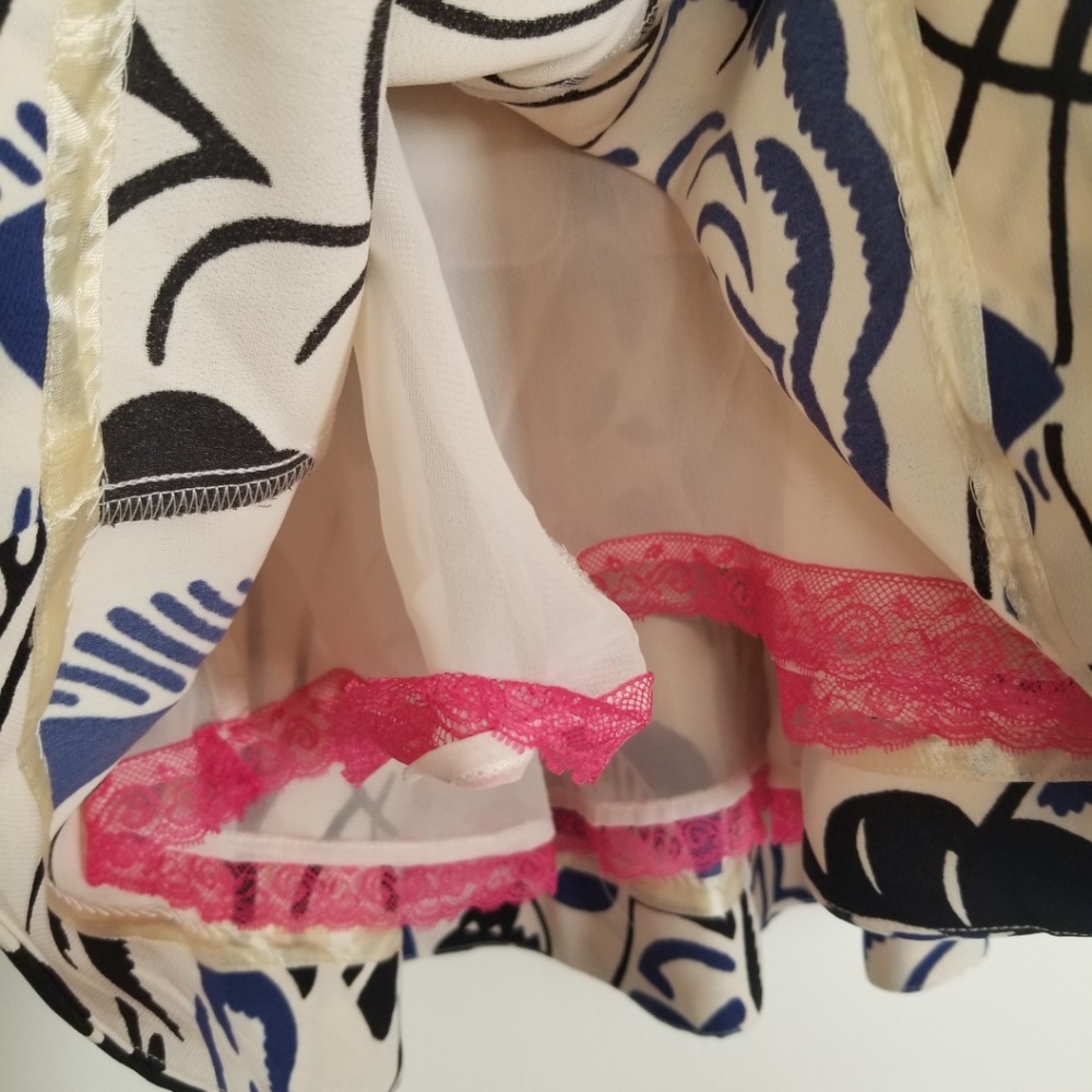 3/$ 25 Anthropologie VANESSA VIRGINIA Dress - Picture 4 of 6